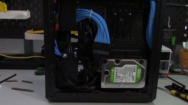 Cooler Master MasterBox Q300L - Case Reveiw смотреть онлайн