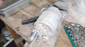 Снятие и ремонт стартера Лада Ларгус.