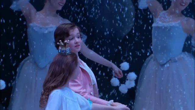 The Nutcracker - Full Length Ballet by The New York City Ballet смотреть онлайн