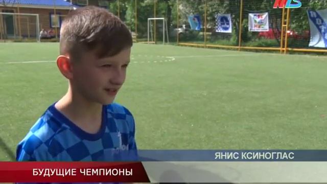 В Волгограде стартовало первенство по мини-футболу спортивного общества «Ротор» смотреть онлайн