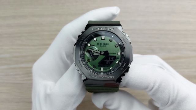 Зелёный Октагон / Casio G-SHOCK GM-2100B-3A смотреть онлайн