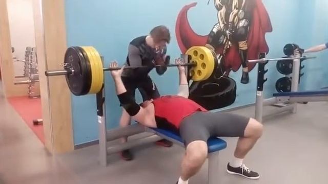 Крайняя тренировка перед соревнованиями. 190 кг х 1 смотреть онлайн