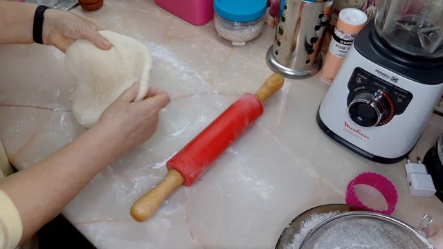 Готовим вкуснейшие бауырсаки на кефире / 15 минут и гора вкуснятины готова.?????? смотреть онлайн