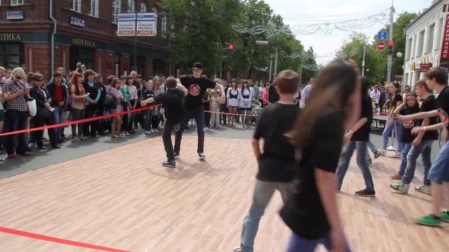 2013.05.25 Весенний бал 2013, студия брейк-данса "Sense of life" смотреть онлайн
