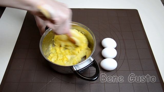 Классическое заварное тесто | Как приготовить тесто для эклеров и профитролей – рецепт Bene Gusto смотреть онлайн