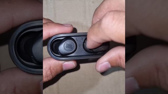 Como fazer o reset no JBL Wave100 tws , problema resolvido . смотреть онлайн