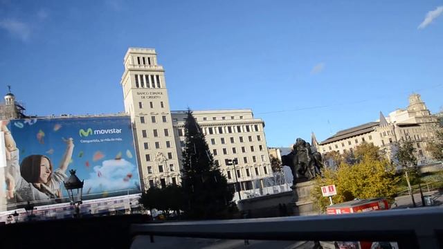 Площадь Каталонии. Стартуем зелёный маршрут. смотреть онлайн