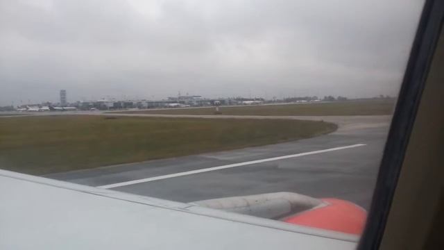 Landing at Nikola Tesla Airport Belgrade Serbia смотреть онлайн