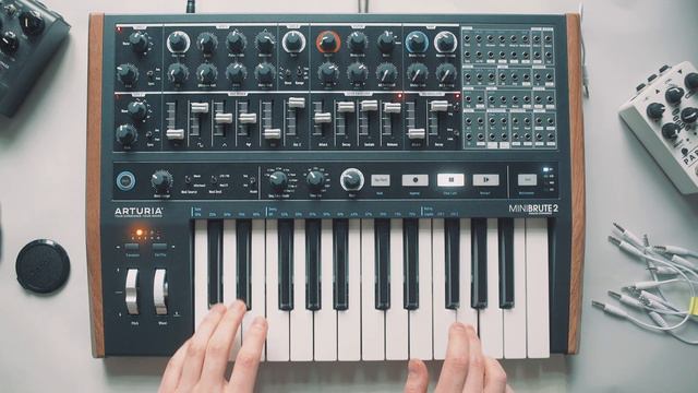 Arturia Minibrute 2 Analog Synth Demo | No Talking смотреть онлайн