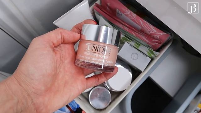 VANITY TOUR - Skincare, Haircare & Body Care I Am Currently Using