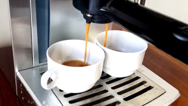 Philips Saeco Poemia HD8427 - Espresso + Latte + Expert (rewiev / Demo)