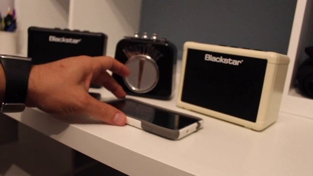 Testing the Spirit Box with a Blackstar and Honeytone Amp смотреть онлайн