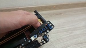 Легендарный АК-47 из лего (от Kevin183)