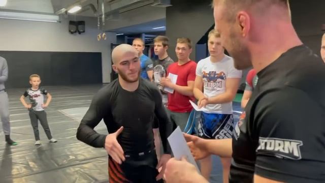 Александр Шлеменко отметил победителей Первенства и Чемпионата СФО смотреть онлайн