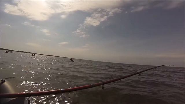 Ловля салаки в Балтийском море на пустые крючки смотреть онлайн