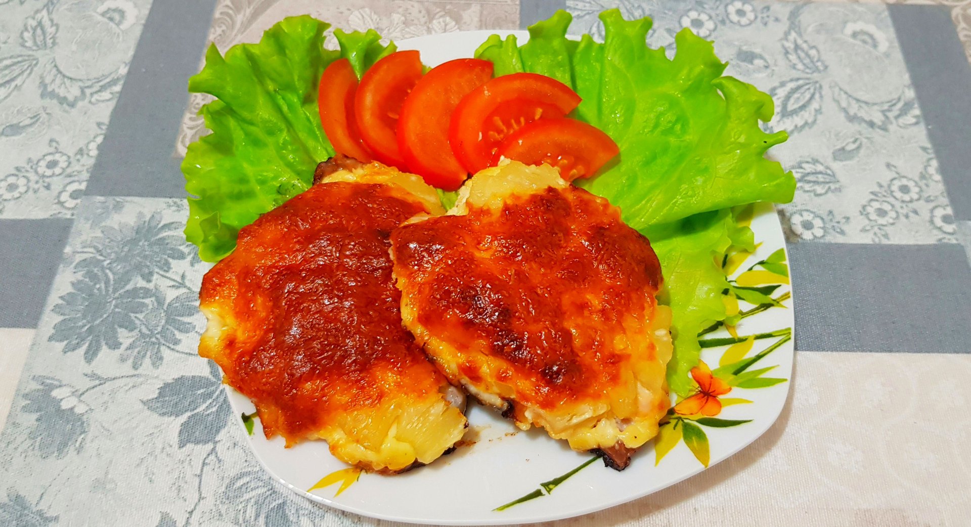 Шикарное мясо «По-королевски»! Идеальные отбивные с ананасами и короной из сыра! смотреть онлайн