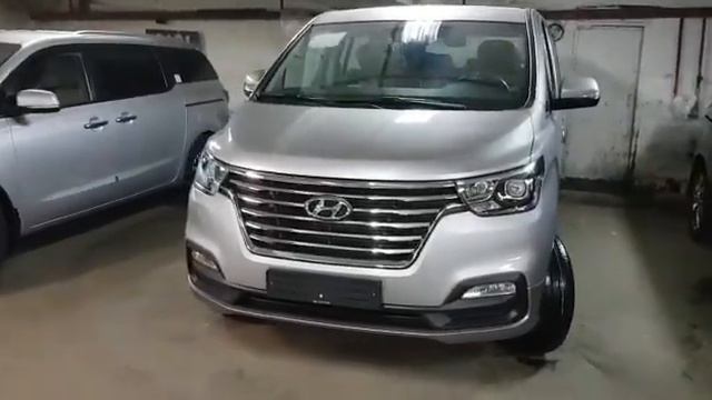 Купить Hyundai Grand Starex URBAN EXCLUSIVE в Москве смотреть онлайн