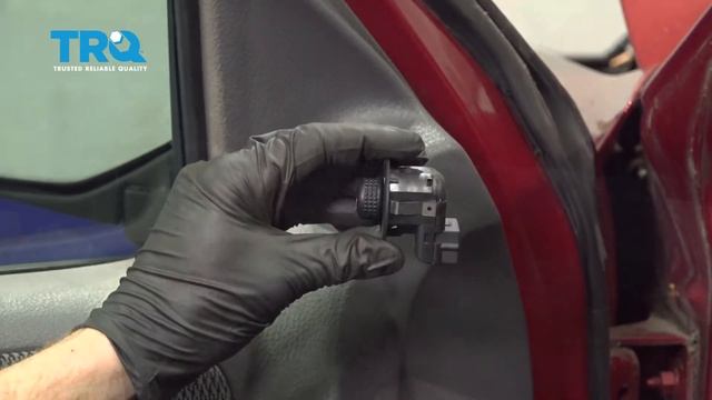 How to Replace Door Mirror Switch 2002-2005 Ford Explorer смотреть онлайн