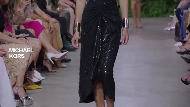 BELLA HADID SS23 смотреть онлайн