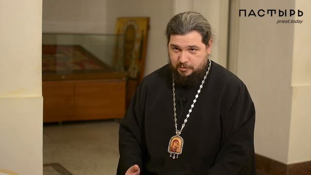 Позволительно ли маленьким детям сидеть на солее во время богослужения? — епископ Антоний (Азизов) смотреть онлайн