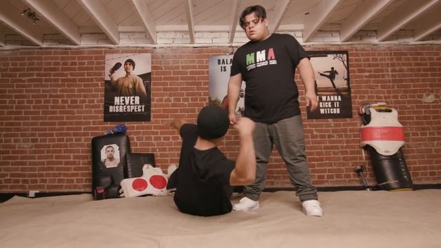 How To Escape ANY Headlock смотреть онлайн