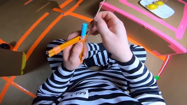 24 HOUR BOX FORT PRISON ESCAPE!! 📦🚔  ZOMBIE PRISON ESCAPE