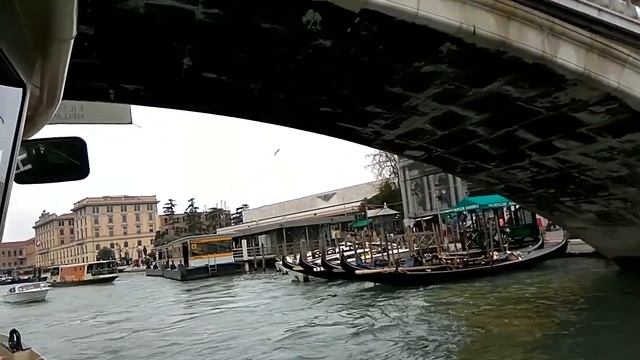 Venice Santa Lucia railway station/outside station view смотреть онлайн