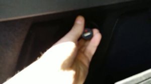 Опель Астра J универсал Хочешь знать где находится предохранитель задней розетки 12В (прикуривателя)