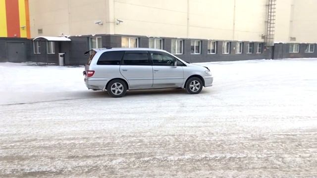 Замедленное видео работы 4WD на Nissan Presage смотреть онлайн