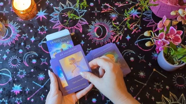 Box Opening, View & Review: Sacred Traveler Oracle Card Deck смотреть онлайн