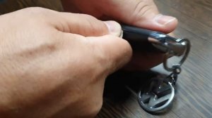 Как поменять батарейку CR 2032 в ключе Volkswagen Passat