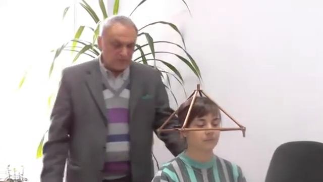 Эксперимент приборного подтверждения существования энергий пирамид. Аура-камера. смотреть онлайн