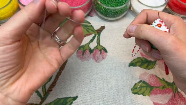 МК. Пасхальные яйца из бисера. Вязание с бисером для начинающих смотреть онлайн