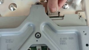 Светодиод моргает 5 раз. Телевизор SONY.