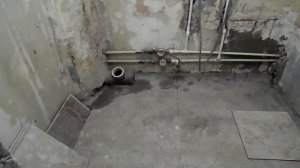 устанавливаем в маленькую ванную комнату, душевую кабину ,унитаз ,стиральную машину ,и раковину