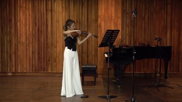 E. Bloch Suite No.1 for Violin Solo To Yehudi Menuhin 1 und 2 Mov смотреть онлайн