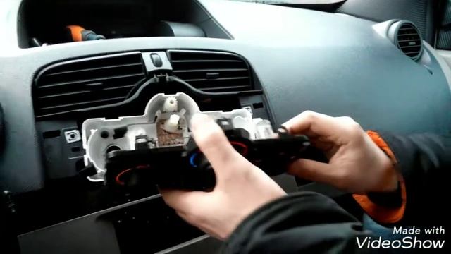 Замена лампочек подсветки печки RENAULT KANGOO 2 смотреть онлайн
