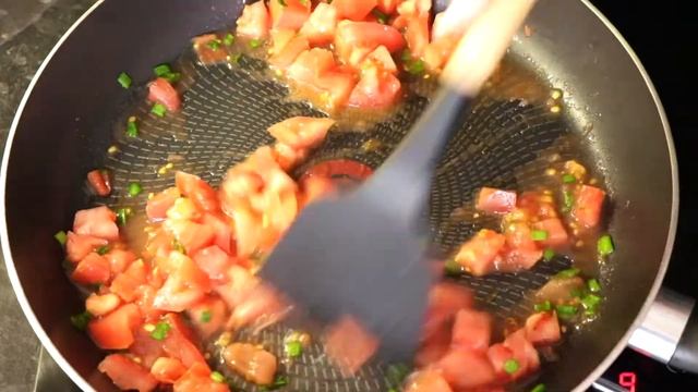 Попробуй эти Вкуснейшие жареные яйца на завтрак и ты будешь готовить так каждое утро! смотреть онлайн