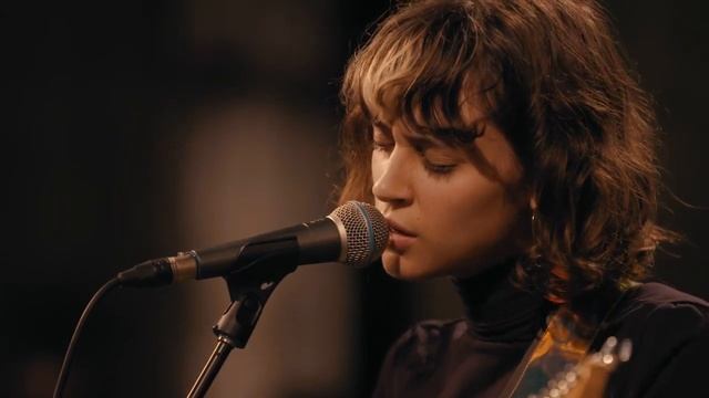 Pomme - Pourquoi la mort te fait peur смотреть онлайн