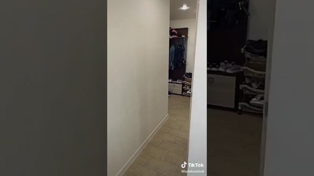 #VINE⚡МУЖ ПОСТУПИЛ КАК НАСТОЯЩИЙ МУЖЧИНА, НО ЖЕНА НЕДОВОЛЬНА ☝?? #людасаша #тикток #ludoksashok смотреть онлайн