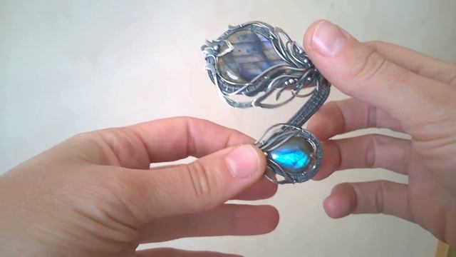 Серебряный браслет Синий цветок смотреть онлайн