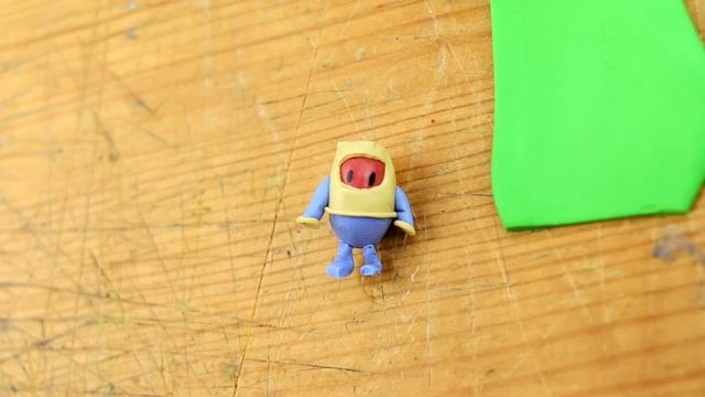 Making FALL GUYS with Tic Tacs & Polymer Clay смотреть онлайн