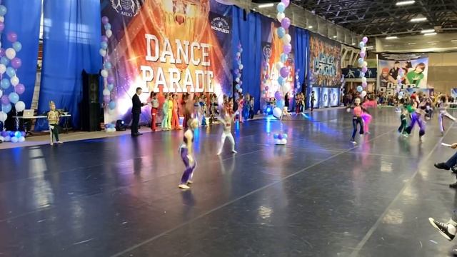 Диско Бэби 4 лига - Dance Parade 2023 смотреть онлайн