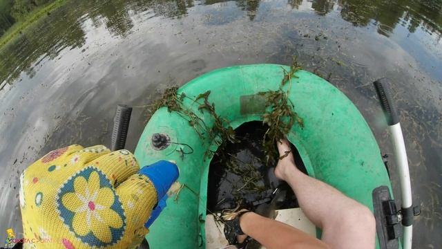 Рыбалка с рогаткой и дротиками с лодки в Августе | Поиск Сазана с лодки! #34 смотреть онлайн