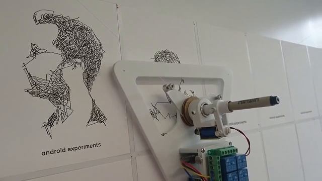 Android Experiments Робот который рисует селфи смотреть онлайн