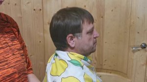 распаковка и первый тест машинки для стрижки волос PHILIPS HC5612-15  5000 SERIES