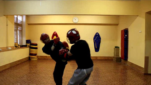 Спарринг.Школа восточных единоборств в Москве. смотреть онлайн