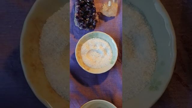 Как почистить камни от энергий разрушения и болезни? смотреть онлайн