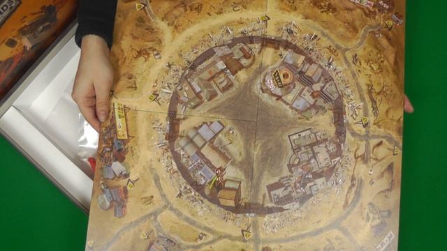 Открываем настольную игру "Badlands: Аванпост человечества" смотреть онлайн