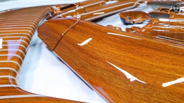 Volvo C70 кабриолет / имитация тикового дерева смотреть онлайн